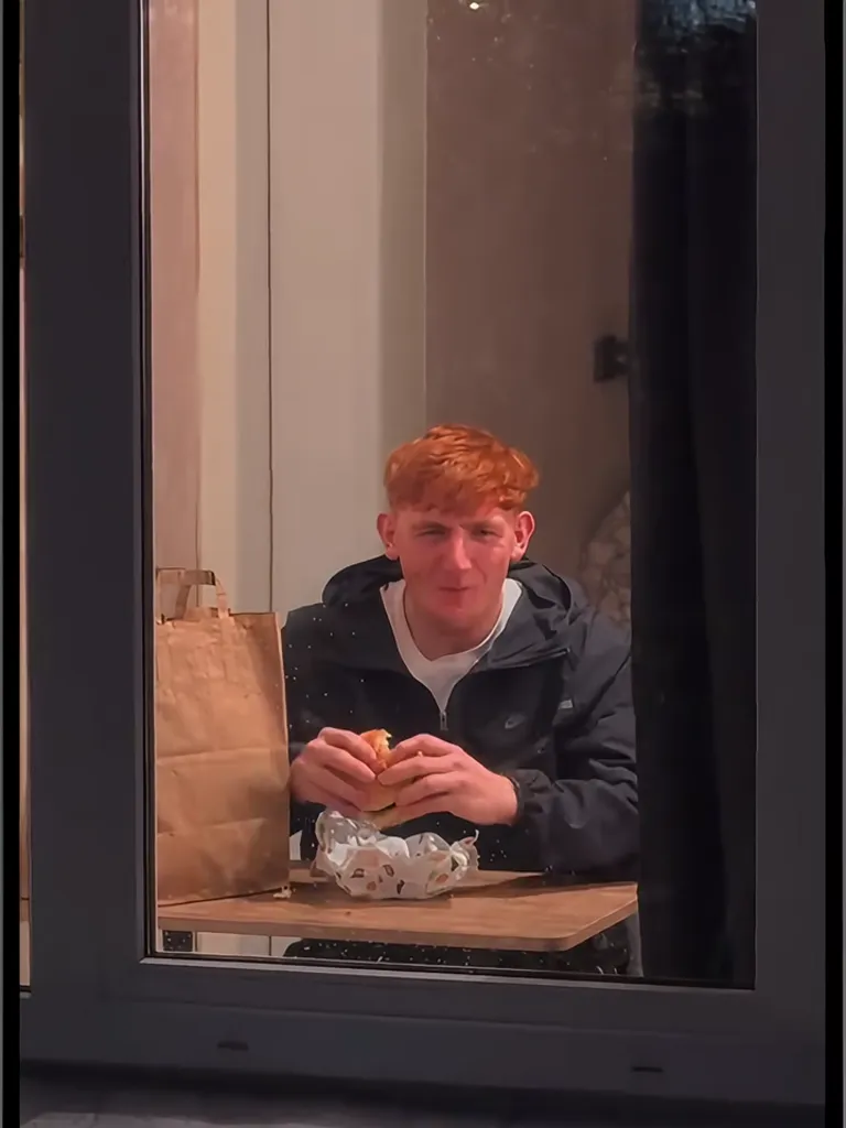 Pizza Slice window peeper scene
